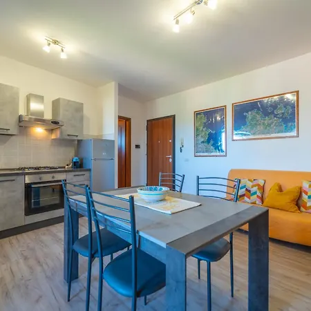 Tilly By Domusaway אולביה